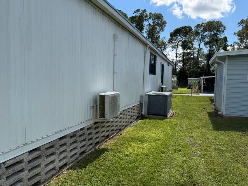 253 Dixie Circle a Haines City, FL Mobile or Manufactured Home for Sale
